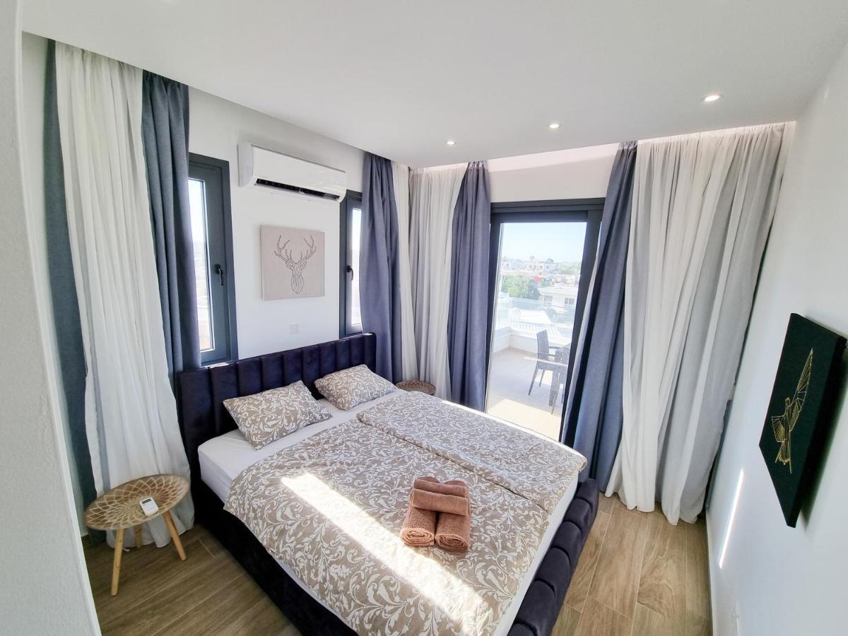 Lucky Strike Apartment Paralimni Ngoại thất bức ảnh